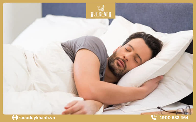 Uống rượu ngâm sâm có thẻ giúp ngủ ngon hơn